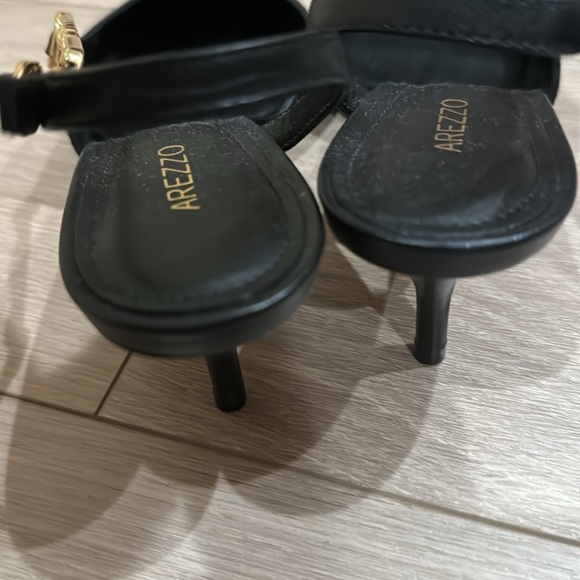 Black Kitten Heal with Gold Buckle . Wore once. Size 6.5 - Picture 3 of 3